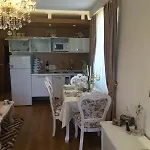 Sweet Homes 5 - For Guests