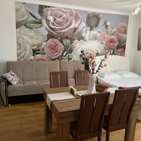 Sweet Homes 5 - For Guests Slantschew brjag