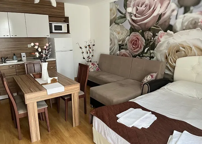 Sweet Homes 5 - For Guests