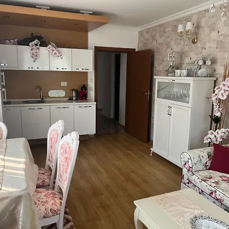 Апартамент Sweet Homes 5 - For Guests Слънчев бряг