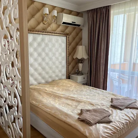 Sweet Homes 5 - For Guests Апартамент