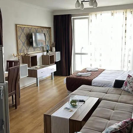 Sweet Homes 5 - For Guests